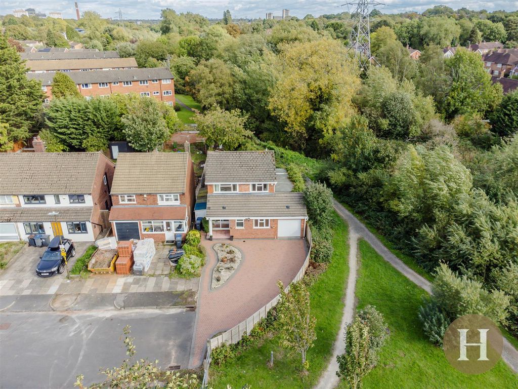 Property photo 3 of 37 Hadleigh Estate Agents-53.Jpg