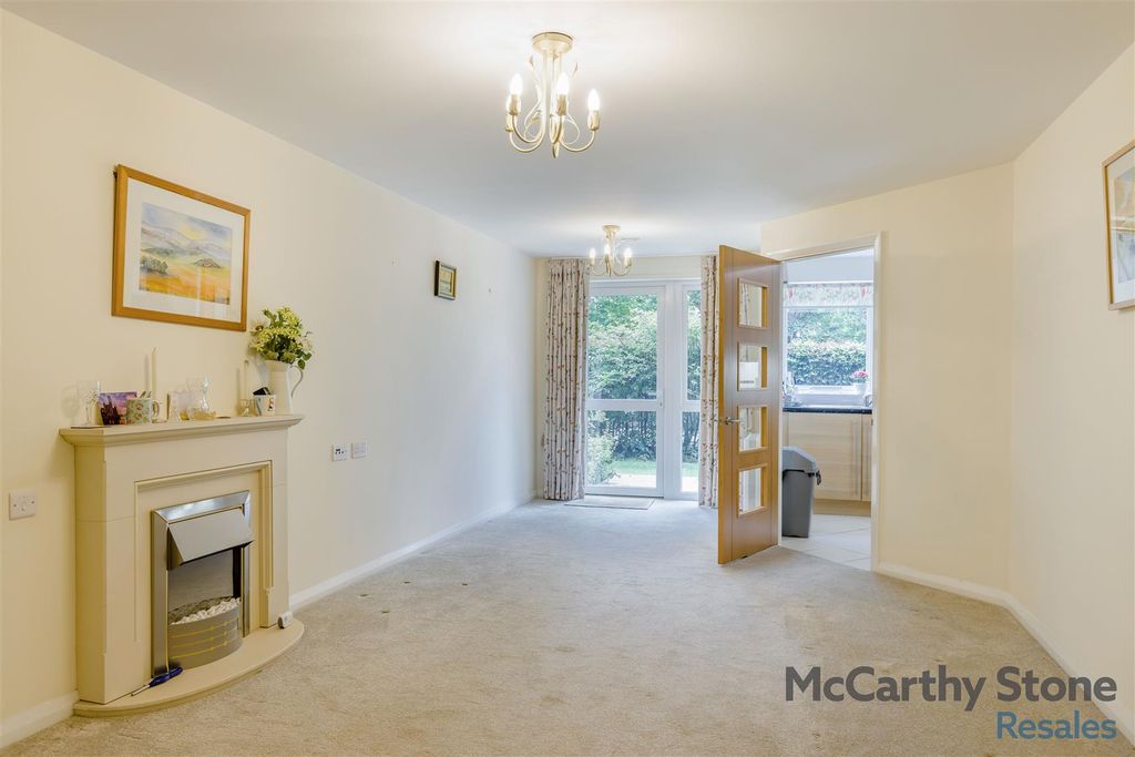 Property photo 1 of 23 8660856-Interior04.Jpg