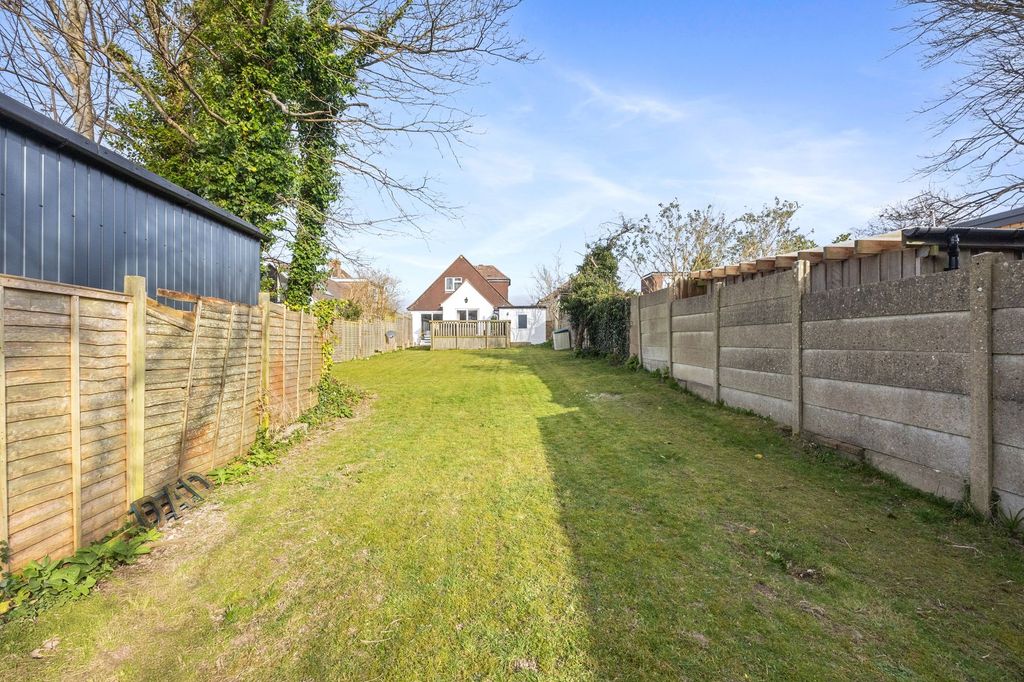 Property photo 2 of 29