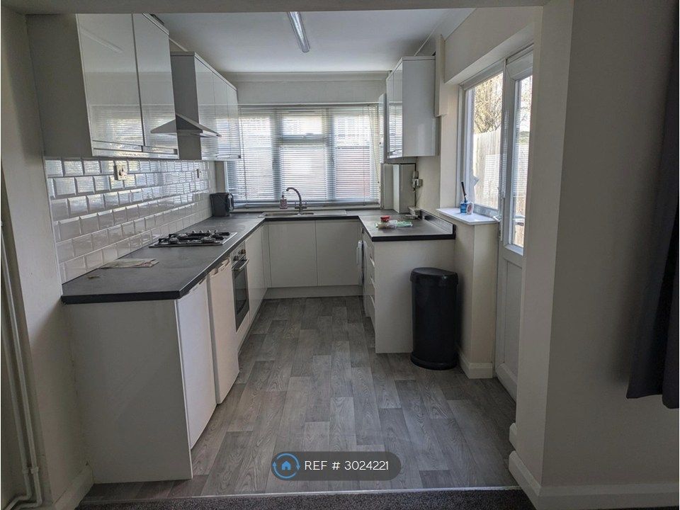 Property photo 1 of 14 Kitchen