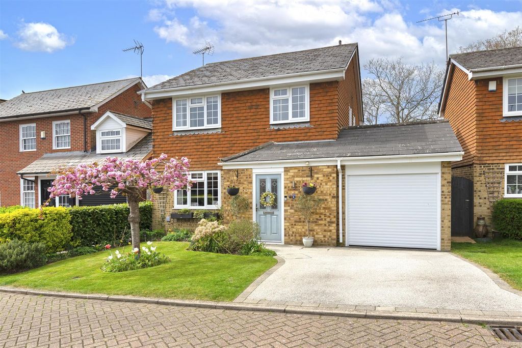 Property photo 1 of 16 01.