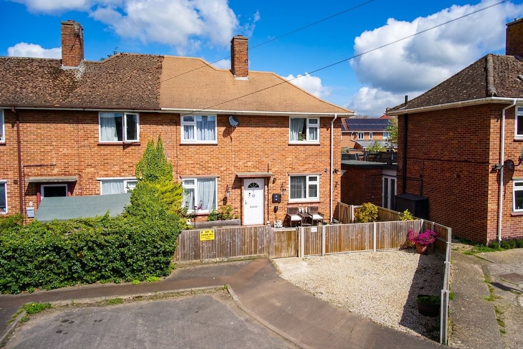 Property photo 1 of 25