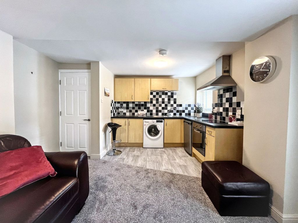 Property photo 2 of 7