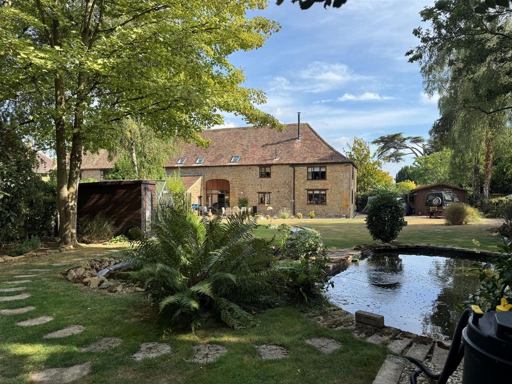 Property photo 1 of 17