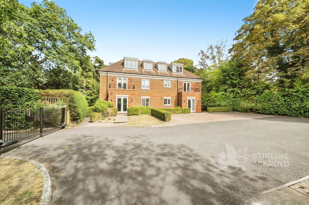 Property photo 1 of 12 Exterior