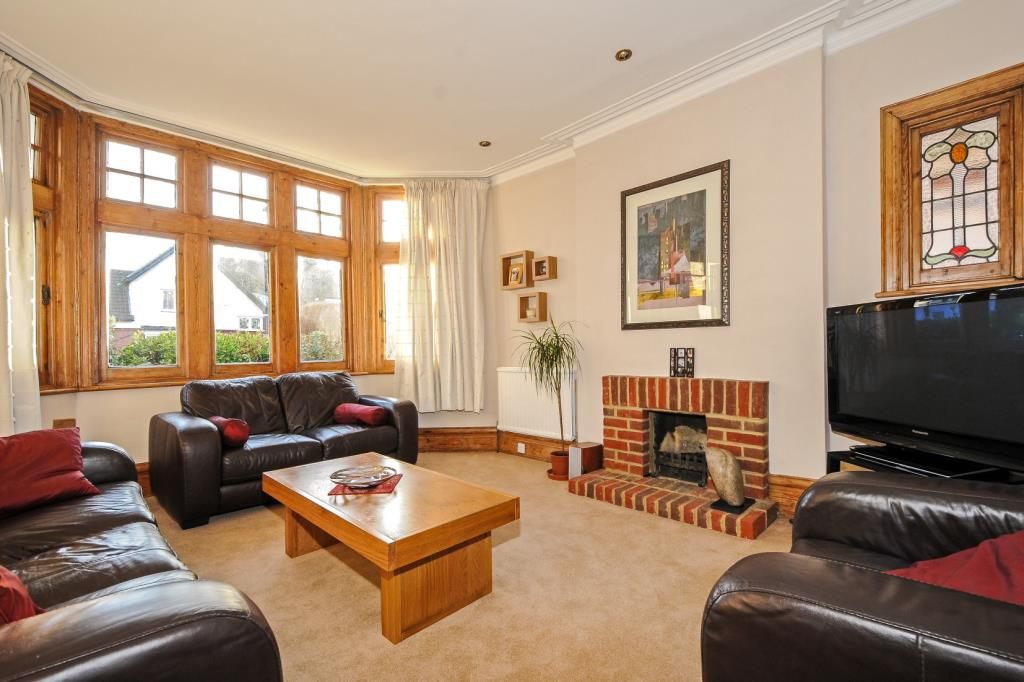 Property photo 2 of 10 Living Area