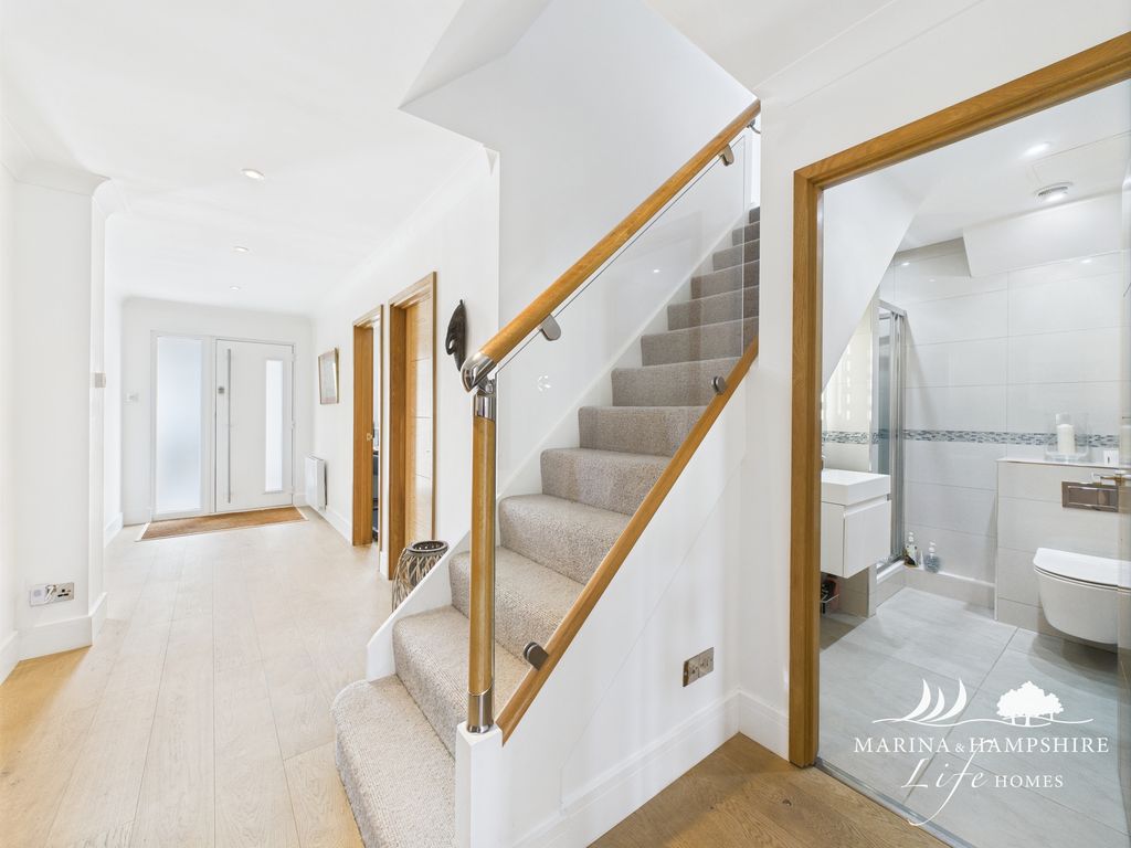 Additional image 12 of 4 bed town house for saleBryher Island, Port Solent PO6