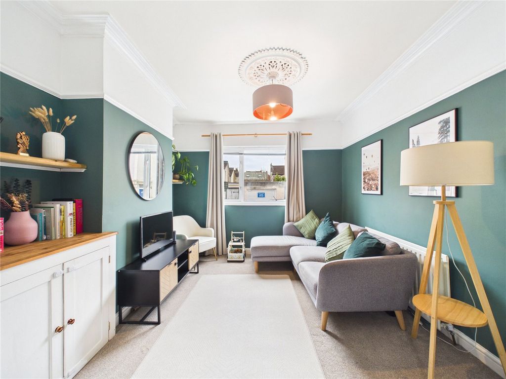 Property photo 1 of 24 Picture No. 21