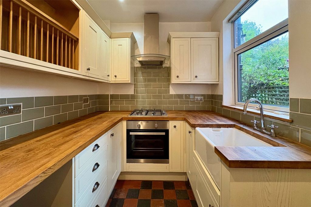 Property photo 2 of 11 Picture No. 19