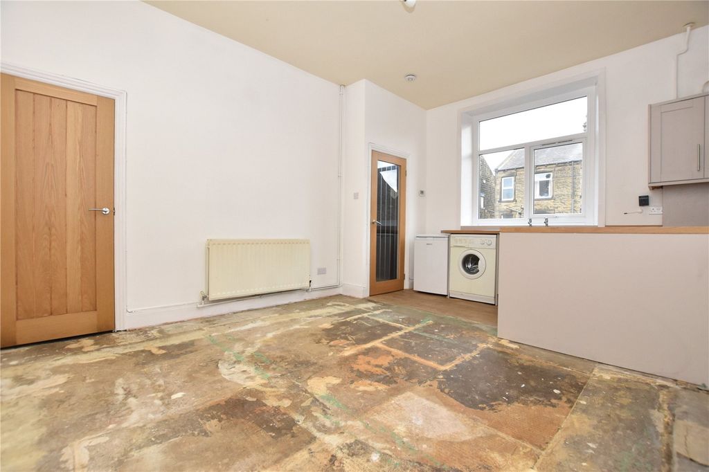 Property photo 3 of 14 Picture No. 10