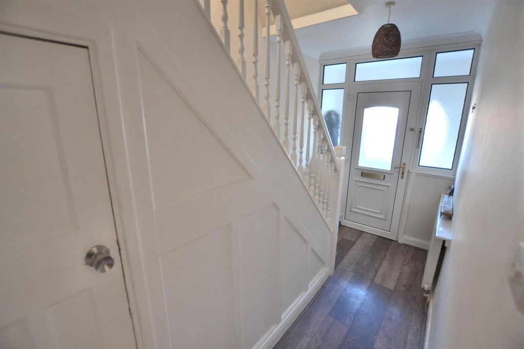 Property photo 2 of 19 Leicester Road Shepshed (12).Jpg