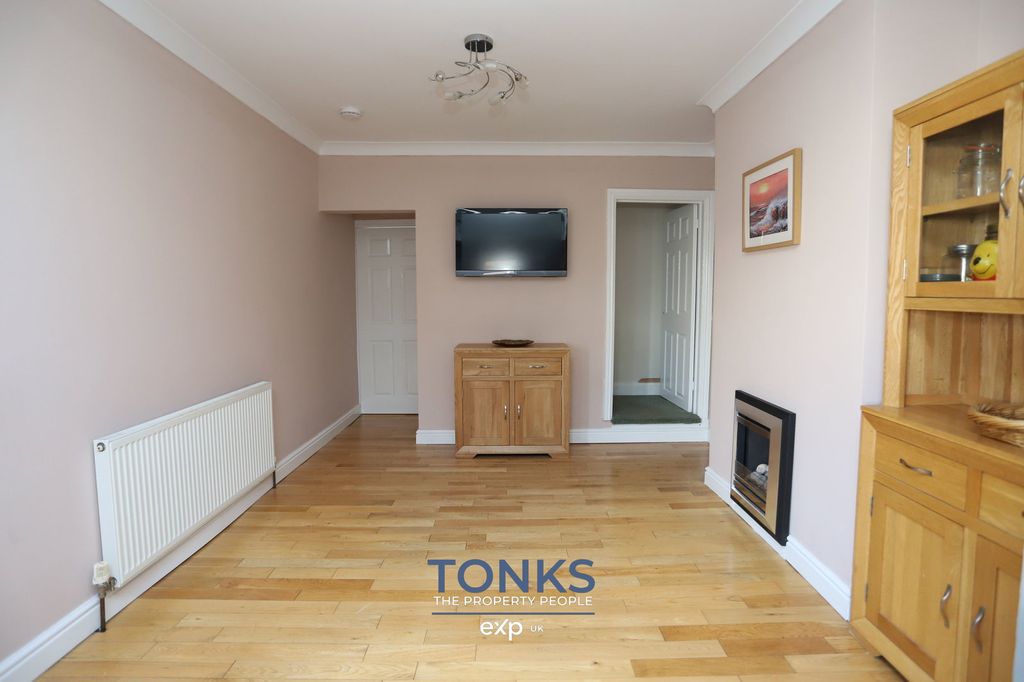 Property photo 3 of 16