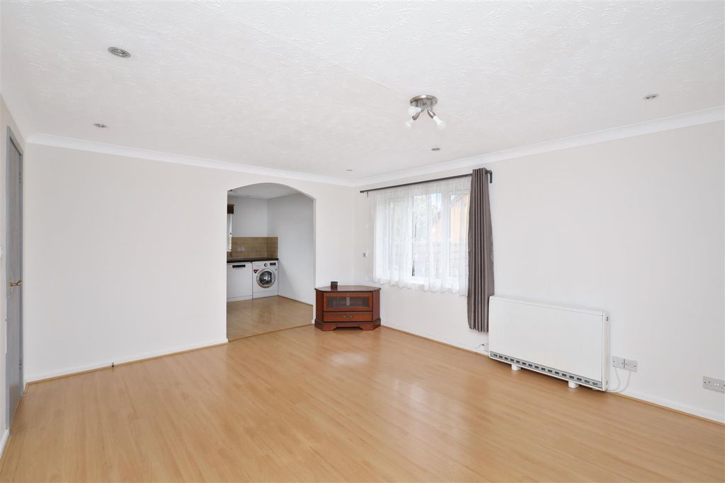 Property photo 3 of 11 5A1A8653.Jpg