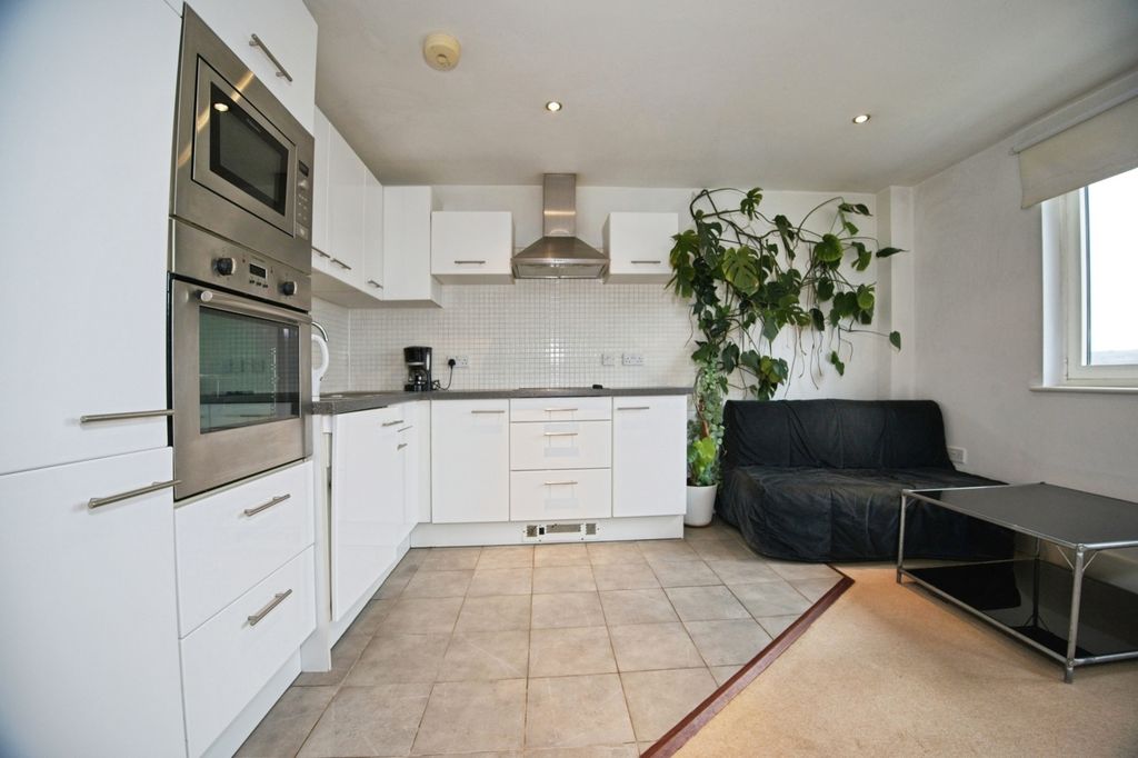 Property photo 3 of 20 Open Plan Kitchen