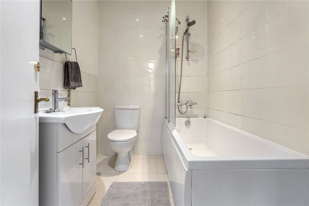 Property photo 3 of 8 Picture No. 09