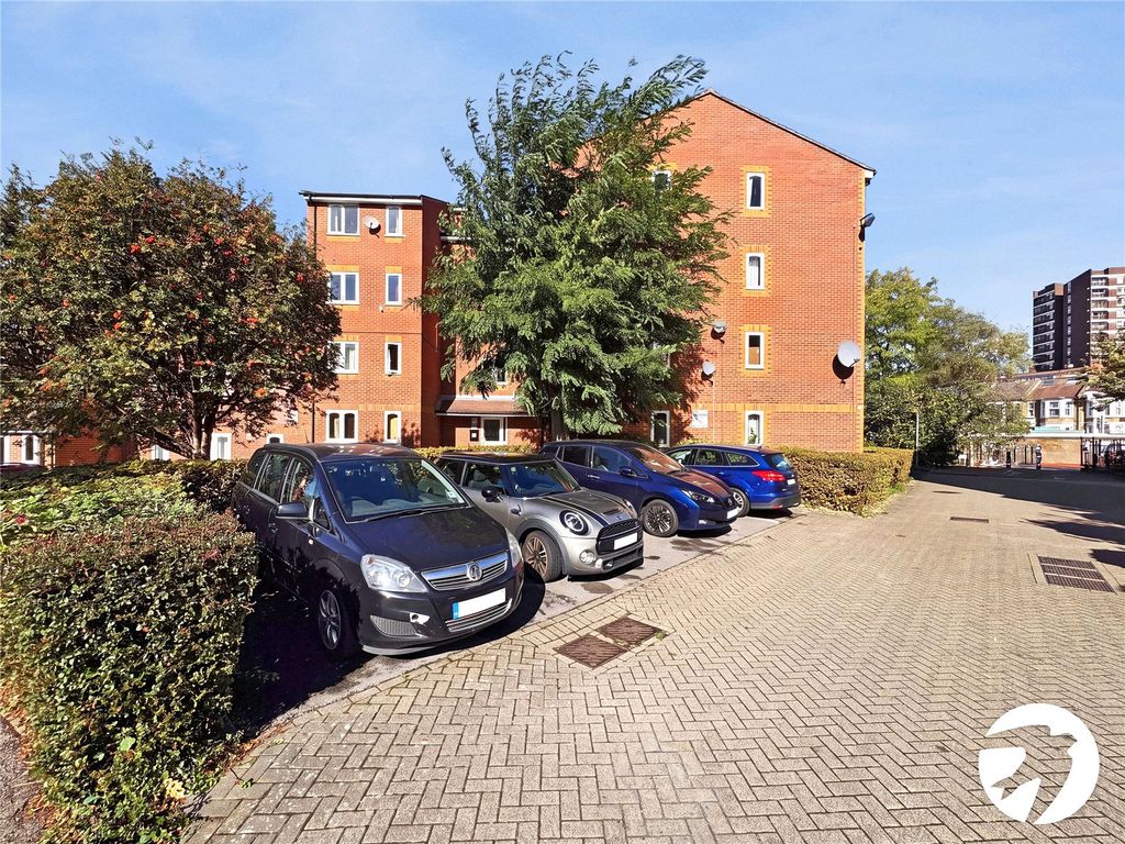 Property photo 1 of 7 Picture No. 06