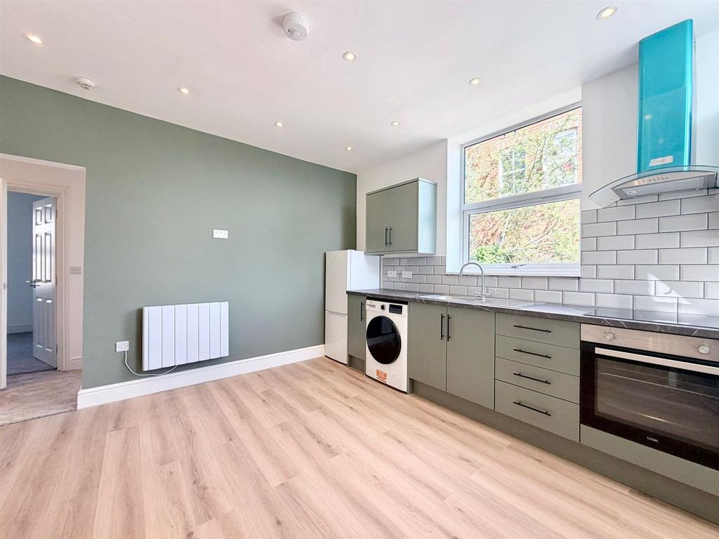 Property photo 1 of 8 Open Plan Living/Kitchen