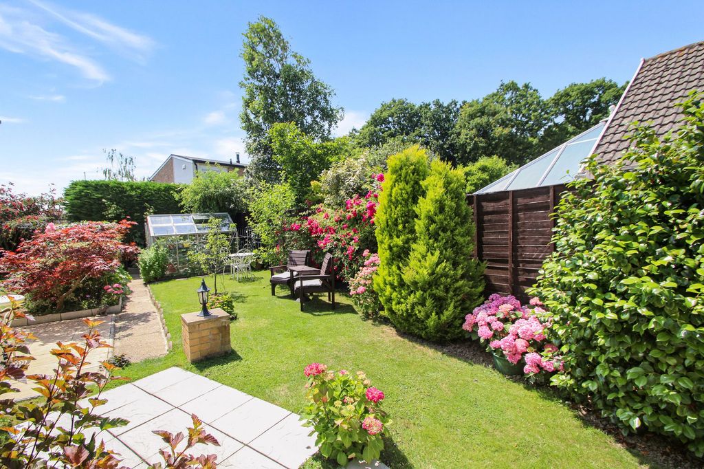 Property photo 2 of 15