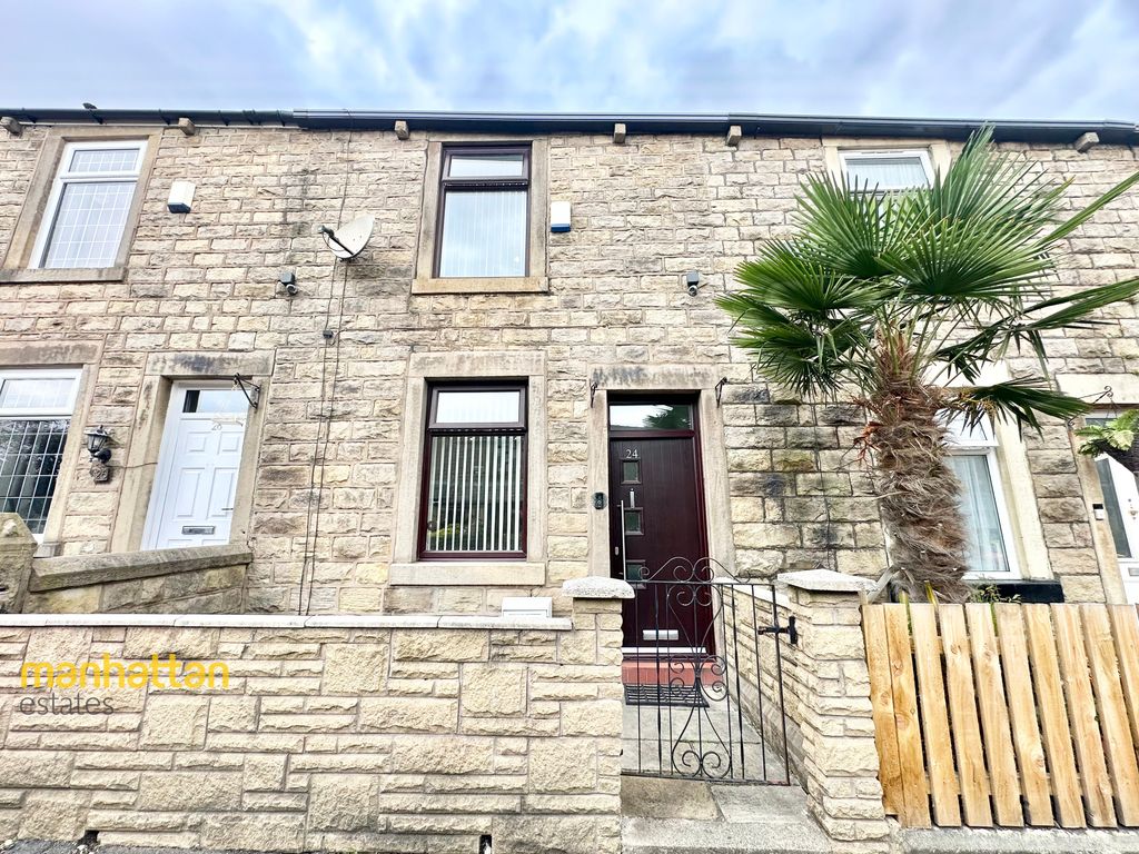 Property photo 1 of 17 External Front