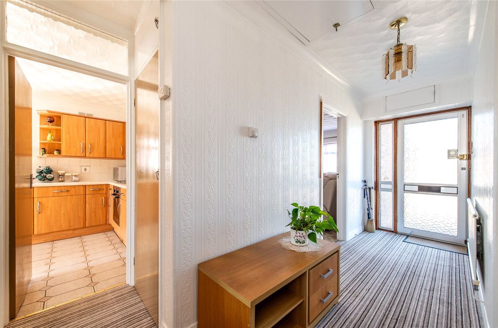 Property photo 2 of 24 Picture No. 54