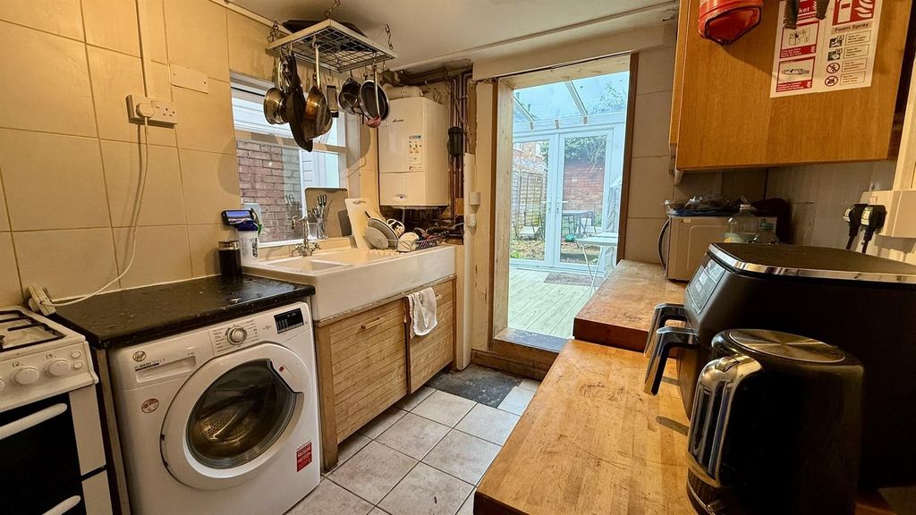 Property photo 2 of 8 d0Db6Ca4-Debb-49A2-Bfa9-864E72198F8E.Jpg