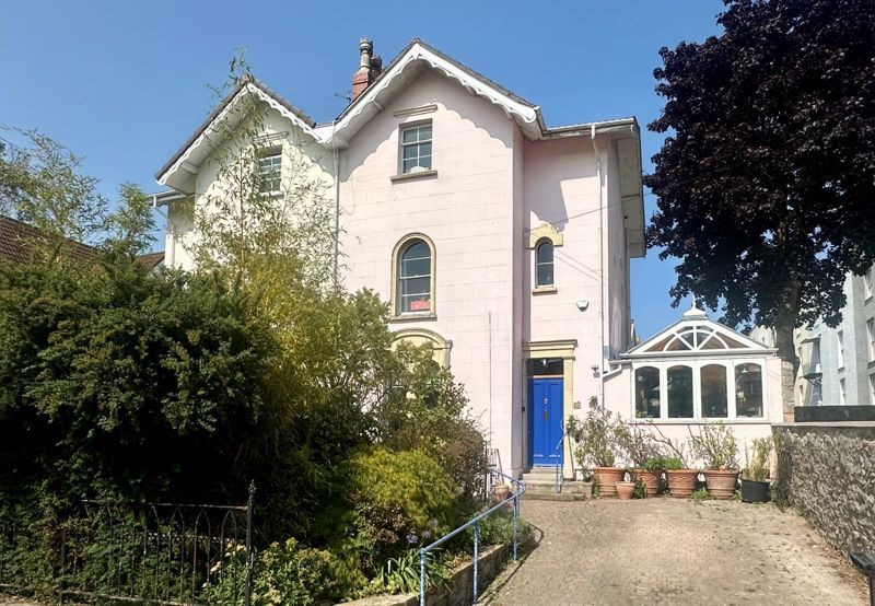 Property photo 1 of 19 External