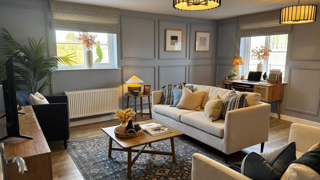 Property photo 1 of 8