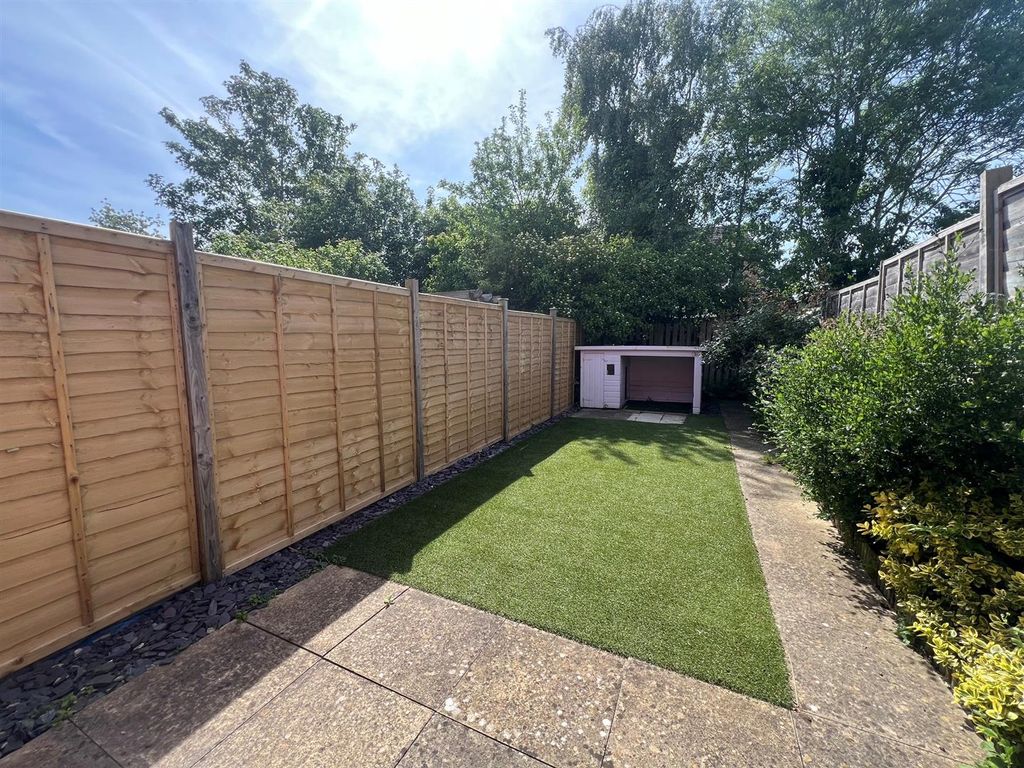 Property photo 2 of 9