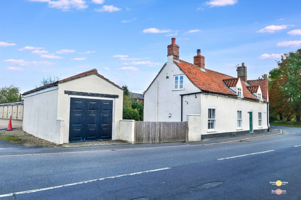 Property photo 2 of 20