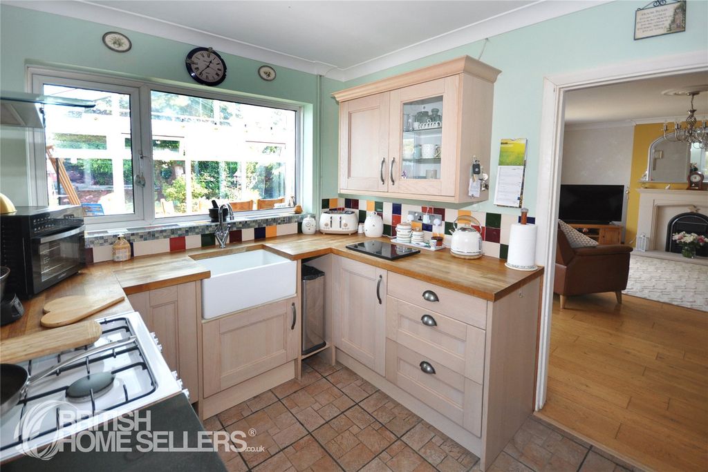 Property photo 2 of 12 Picture No. 09