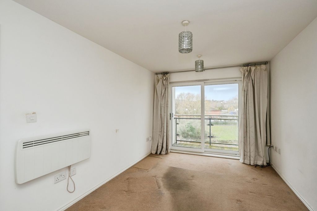 Property photo 3 of 14 Pbox-Img.Jpg