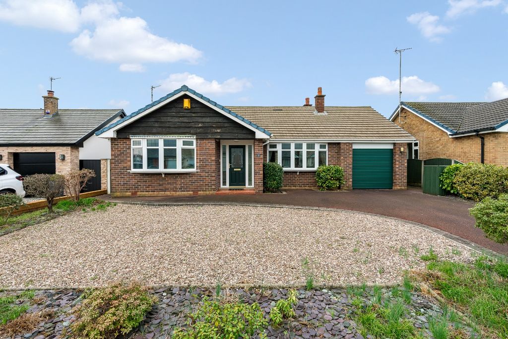 Property photo 1 of 19 4898660