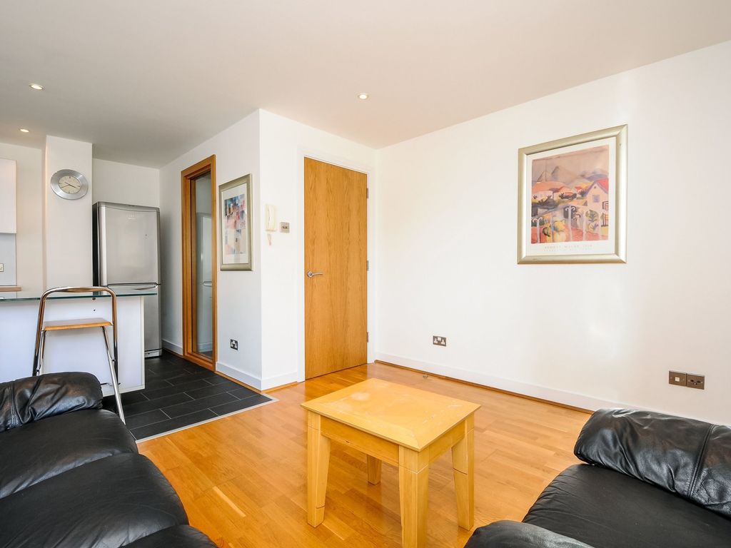 Property photo 3 of 7 Sitting Room