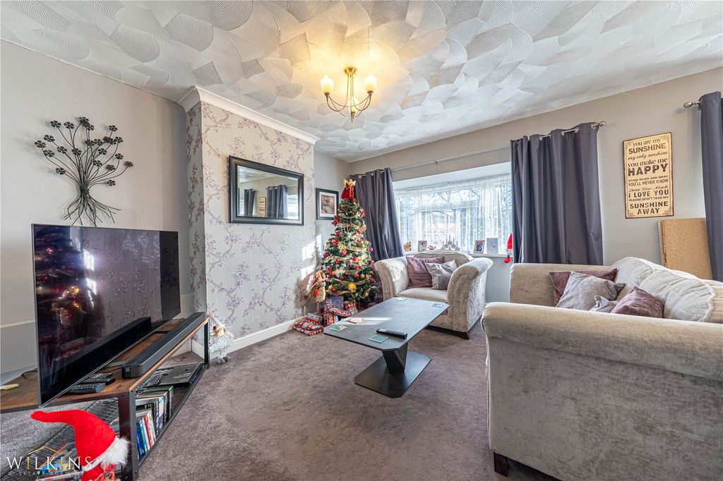 Property photo 2 of 26 Picture No. 15