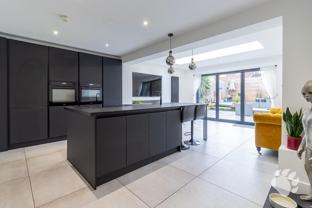 Property photo 2 of 26 Kitchen/Family Room