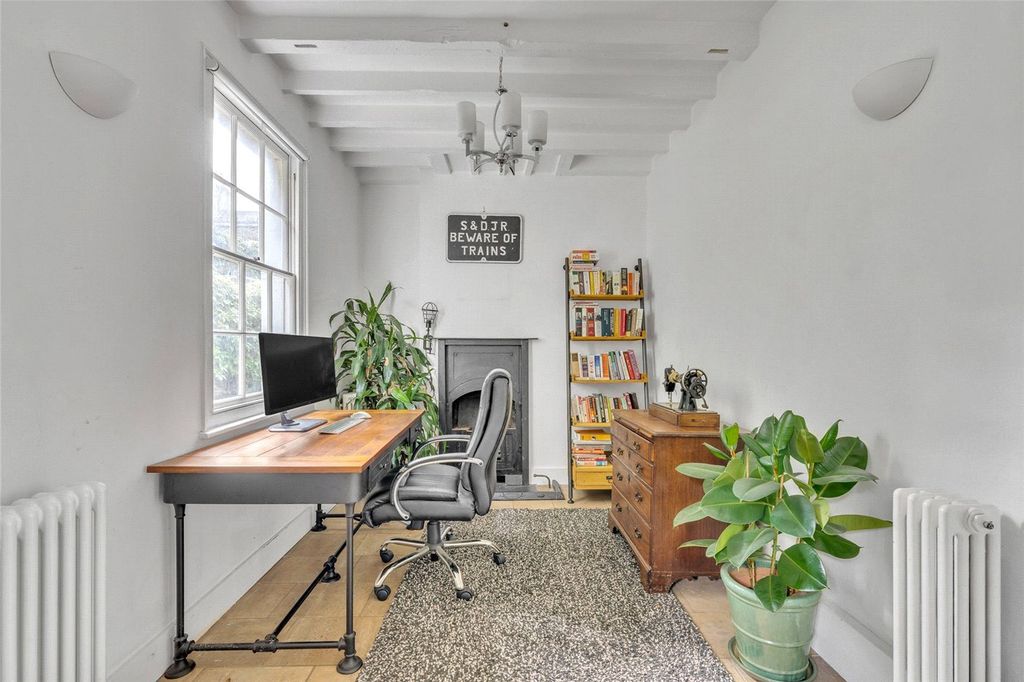 Property photo 3 of 17 Picture No. 16