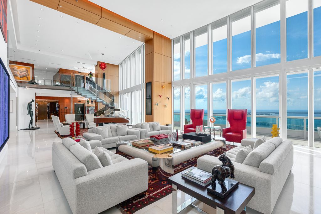 Property photo 2 of 78