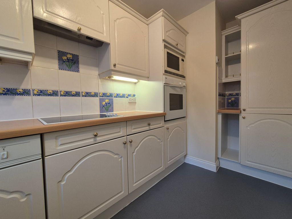 Property photo 3 of 12 Image