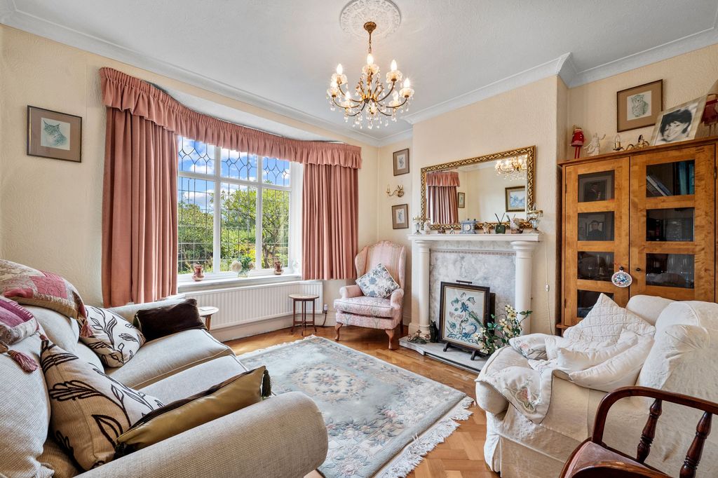 Property photo 3 of 41