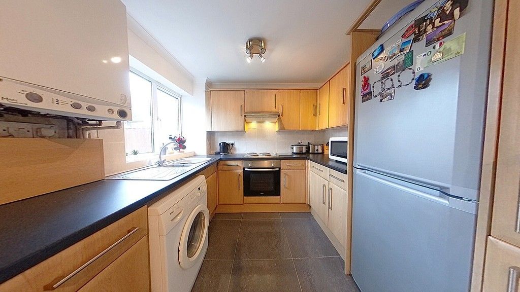 Property photo 2 of 9