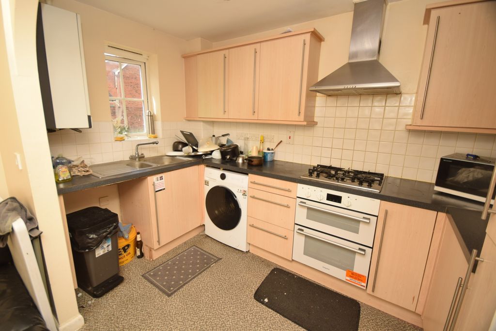 Property photo 2 of 6 Photo 4