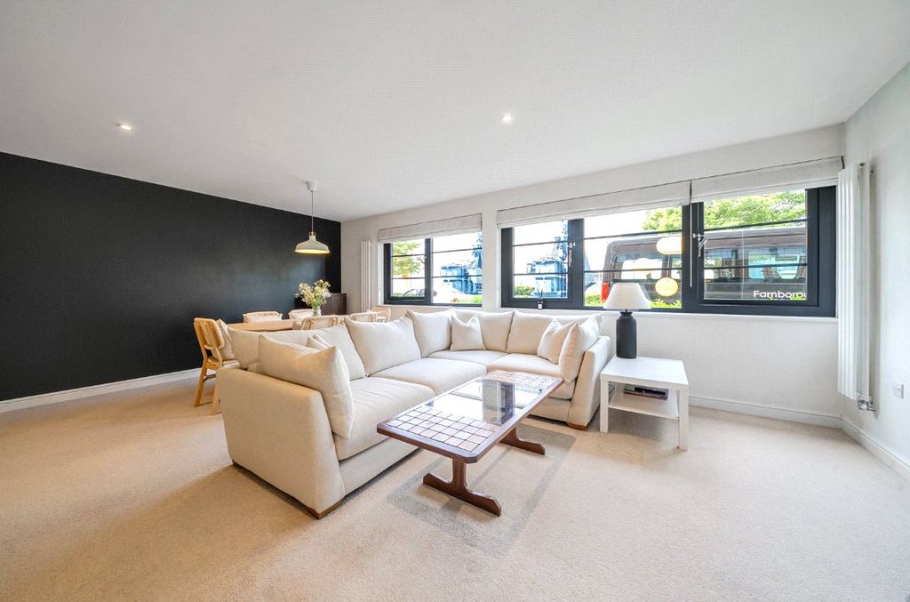 Property photo 2 of 13 Picture No. 02