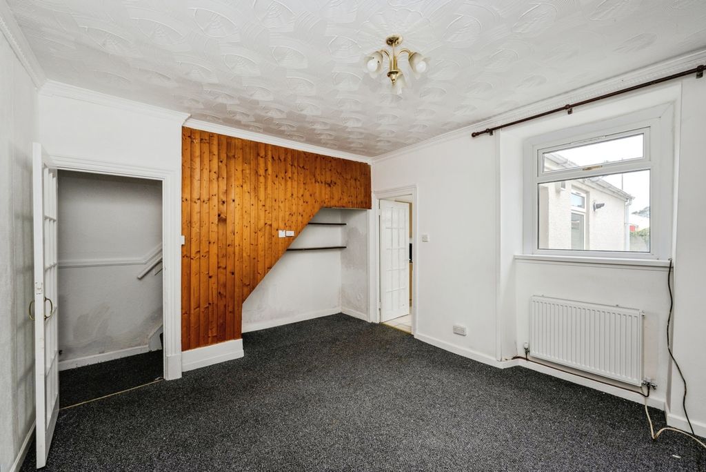 Property photo 2 of 17 Pbox-Img.Jpg