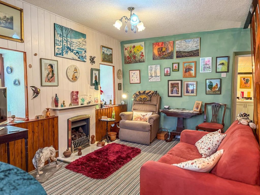 Property photo 3 of 22 Living Room