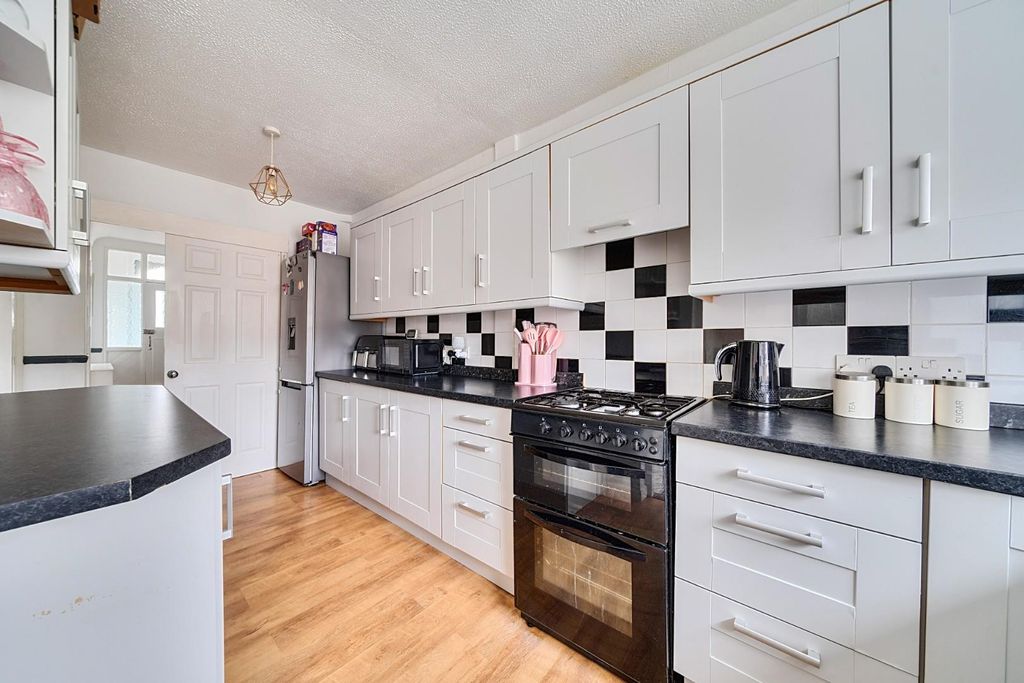 Property photo 2 of 17 1-69Ab192699227-1423743-17-69Aaab1178Be2-1.Jpg