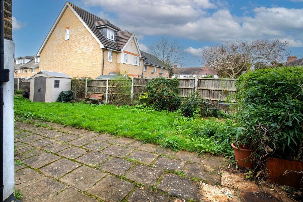 Property photo 3 of 5