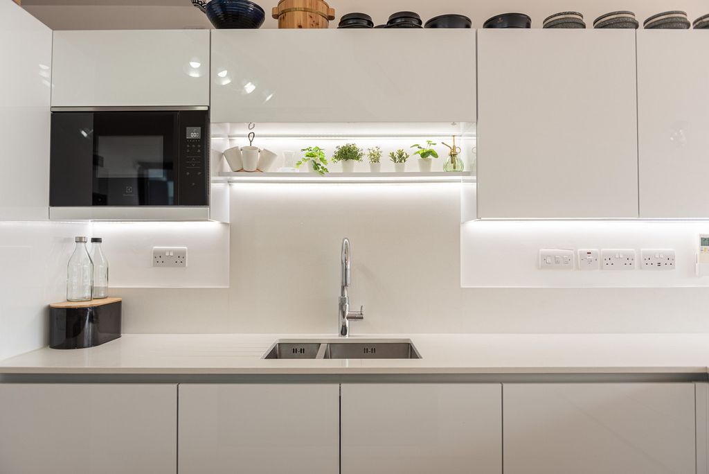 Property photo 3 of 44