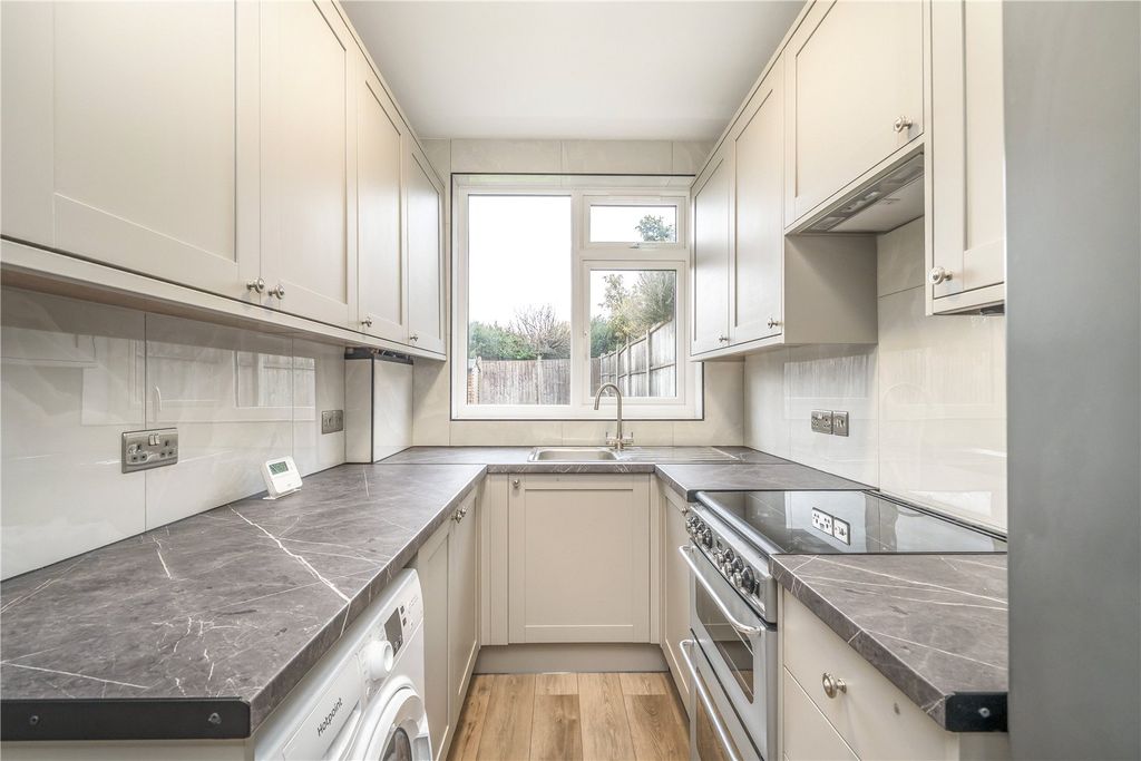 Property photo 3 of 9 Picture No. 04