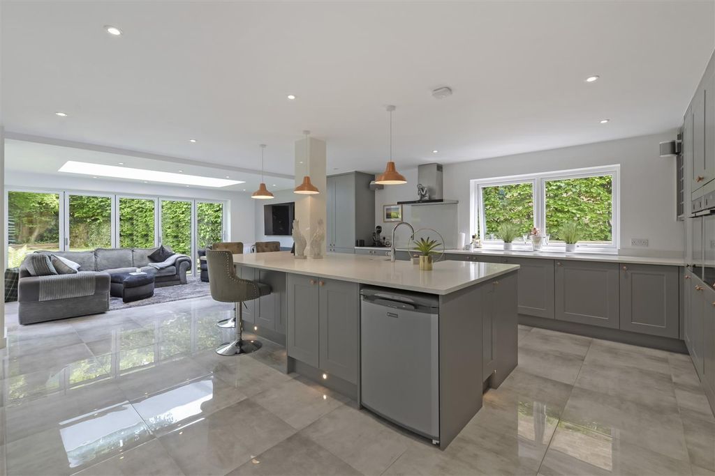 Property photo 2 of 23 Open Plan Living Space