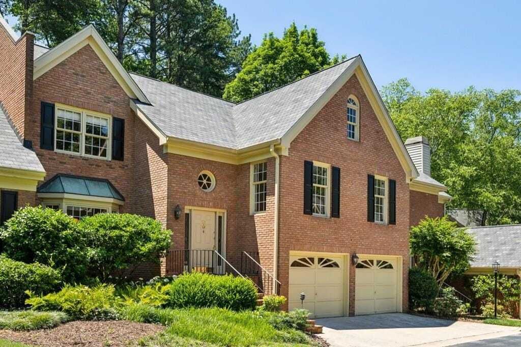 Property photo 1 of 30